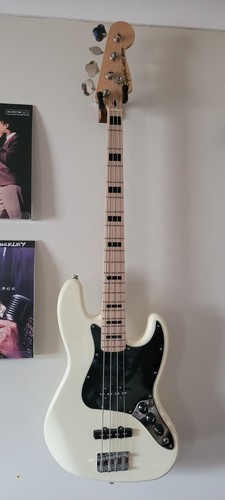 Squire fender active jazz - active,